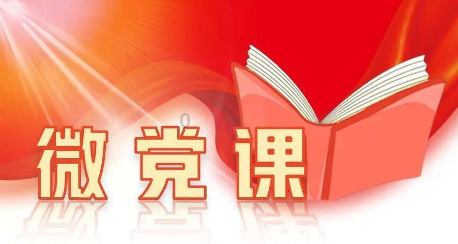 漂亮女孩清洗车