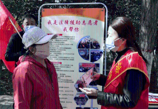 时尚民族风装扮